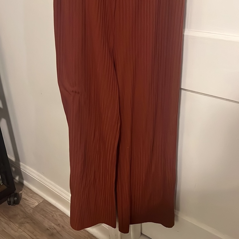 Jumpsuit! 😍 - Picture 2 of 5